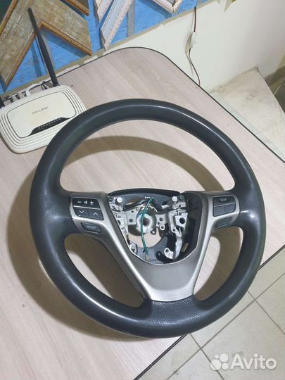 Toyota avensis t270 руль