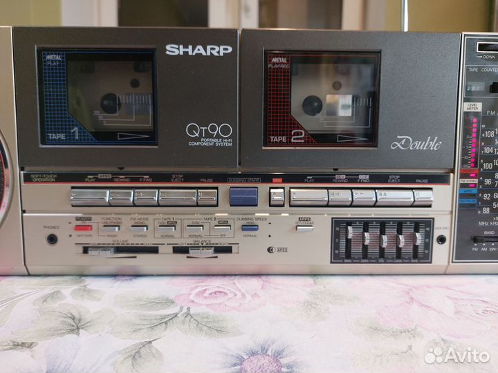 Sharp Qt90 portable HI-FI