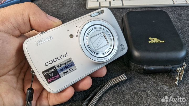 Nikon Coolpix S800c