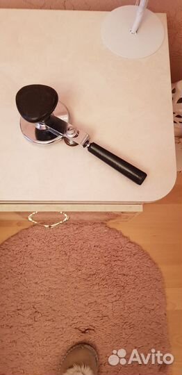 Закаточная машинка для жестяных банок