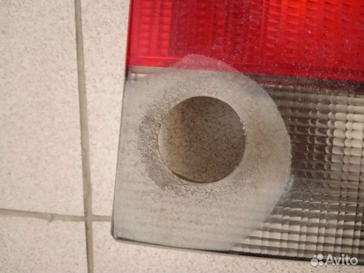 Фара на Ауди 100