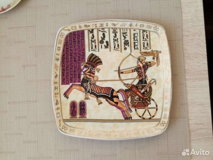 Тарелка настенная