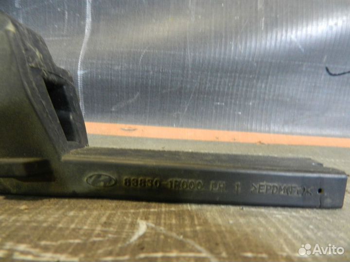 Накладка двери задней левой -Hyundai Solaris