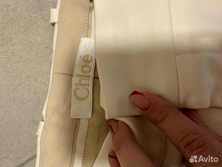 Женские шорты белые