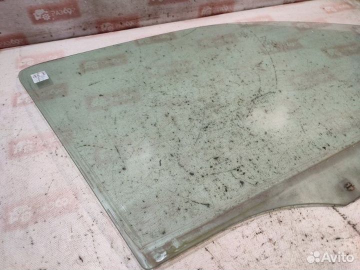 Стекло двери переднее правое Ford Escape TM1 AJ