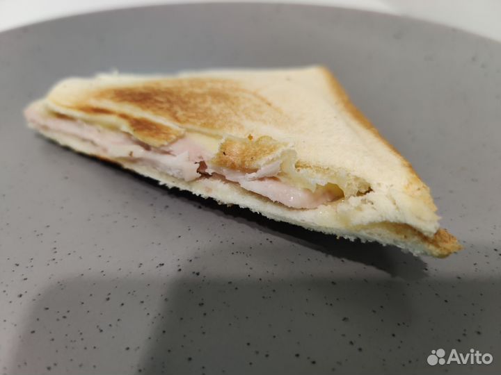 Сендвичница