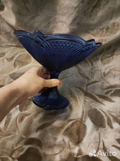 Фруктовница,ваза кобальтовое стекло