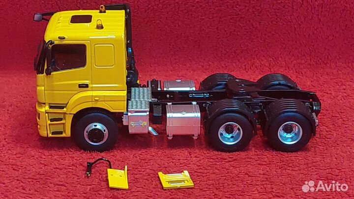 Камаз 65206 пао 1/43 тягач