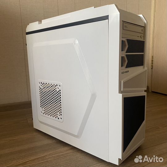 Игровой корпус для компьютера белый