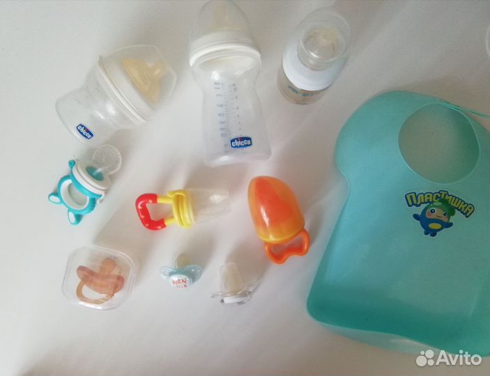 Бутылочки и соски