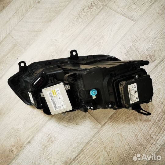 Volksagen Touareg NF фаоа передняя левая