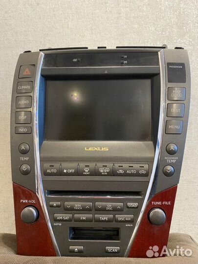 Головное устройство аудио системы Lexus IS 350