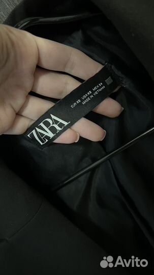 Черный пиджак оверсайз zara