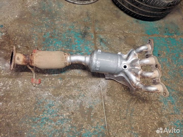 Ford Focus II Коллектор выпускной 1.4