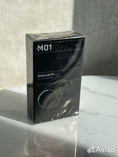 Escentric molecules molecule 01