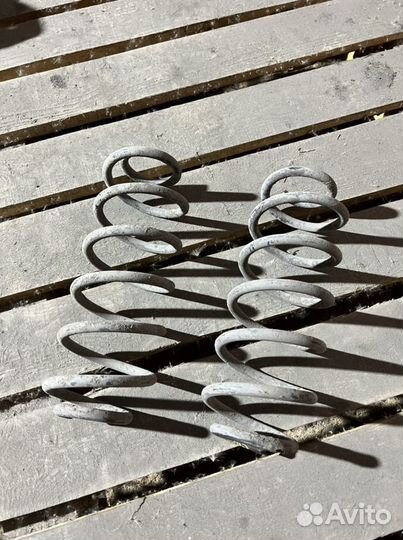 Пружина задняя toyota corolla 150