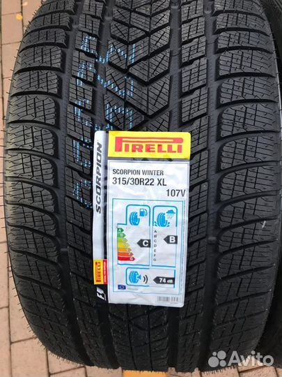 Pirelli Scorpion Winter 315/30 R22 и 275/35 R22