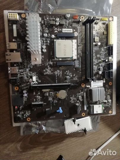 Ryzen 5 2400g + материнская плата ly530 +8гб2666