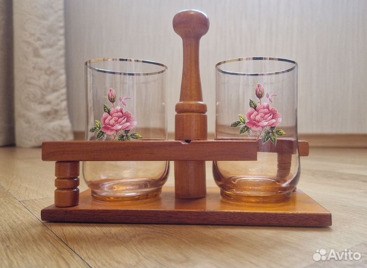 Набор 2 стакана и подставка