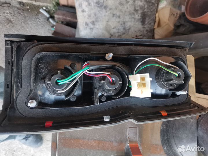 Стоп сигнал левый ниссан террано