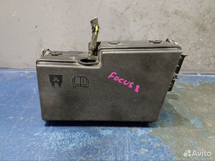 Блок предохранителей Ford Focus 3 CB8