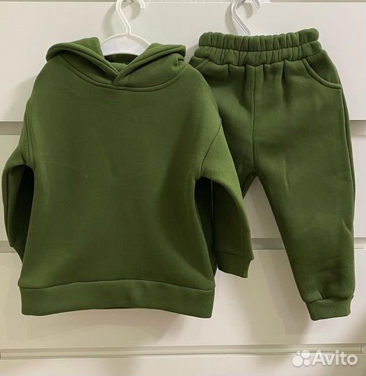 Костюм спортивный