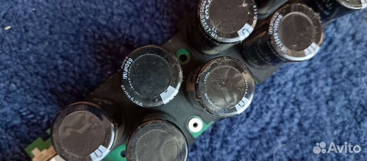 Конденсатор epcos 550mF 400V