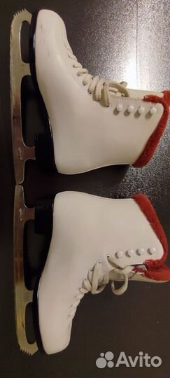 Коньки фигурные CCM р.38, сумка, чехлы на лезвия