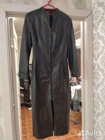 Кожаный плащ