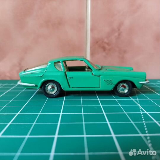 Мазерати мистраль купе ремейк СССР зелёный