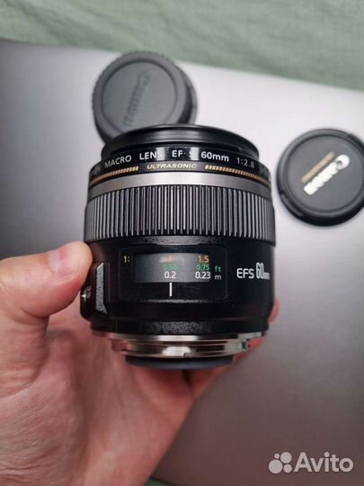 Canon EF-S 60mm f2.8 macro USM