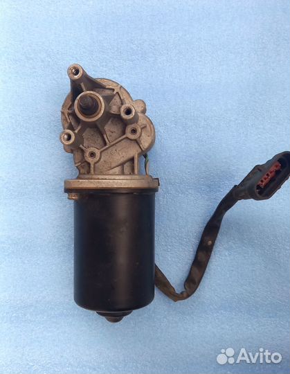 Мотор стеклоочистителя (ваз)