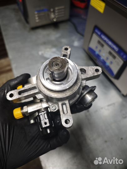 Насос на Porsche 4.8 атмосферный