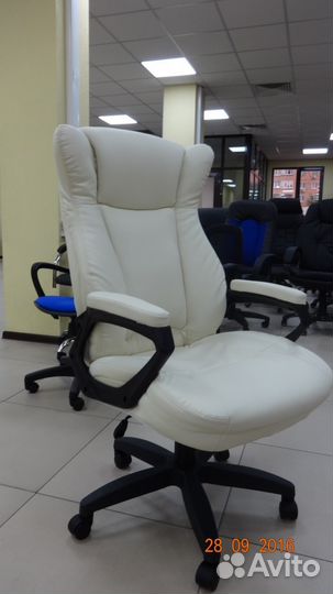 Кресло для руководителя Адмирал черное (иск/кожа)