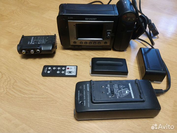 Видеокамера Sharp VL-E7E 8mm