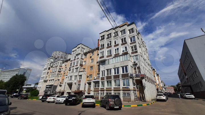 Помещение с отдельным входом, 68 м²