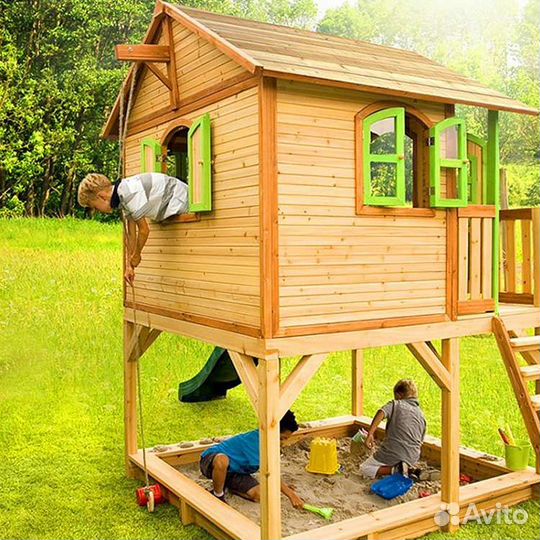 Детский игровой домик из дерева
