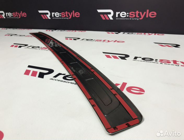 Накладка заднего бампера Lexus ES с 2018 S367