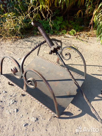 Кованый каминный набор, дровенник