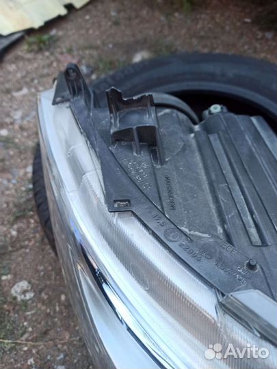 Фара передняя правая на Мерседес спринтер 907