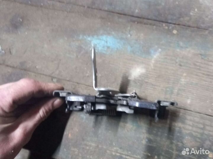 Mazda 3 bl замок капота