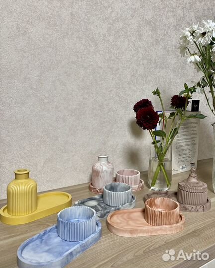 Декоративный набор из гипса:поднос,шкатулка,ваза