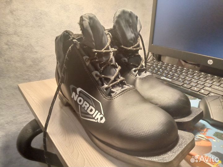 Лыжные ботинки