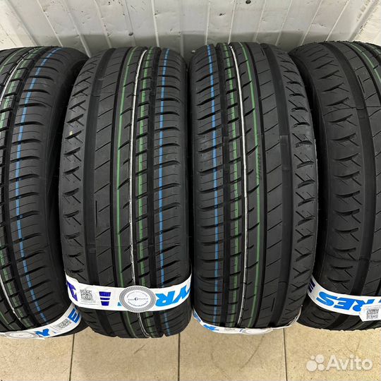 Viatti Strada Asimmetrico V-130 215/55 R17