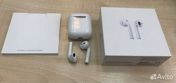 Apple Airpods 1го поколения