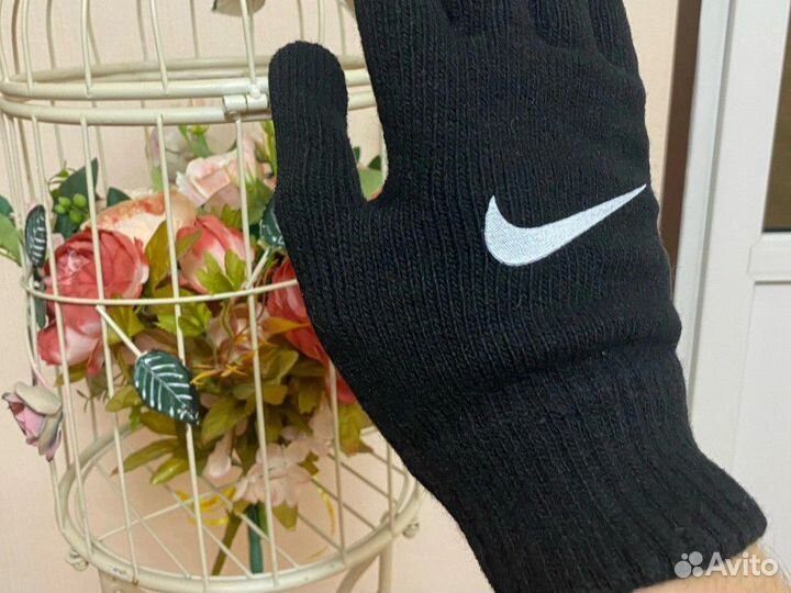 Набор Шапка и перчатки найки