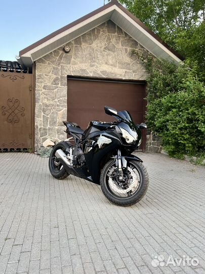 Honda cbr 1000rr