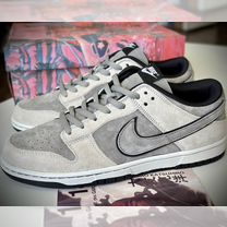 Nike SB Dunk Low Otomo Katsuhiro