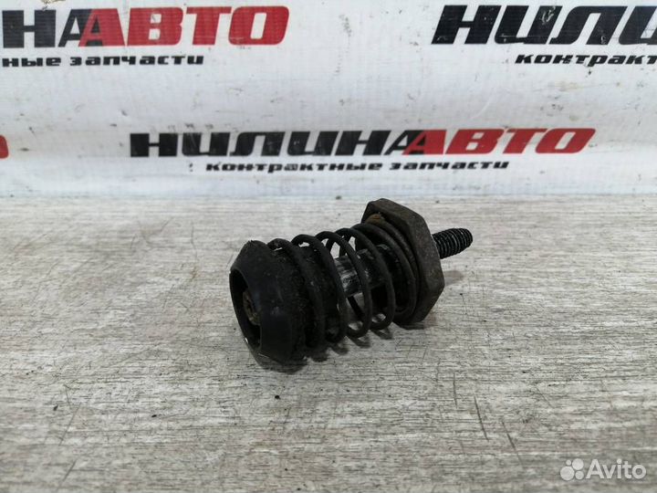 Упор капота Рено Сценик 2