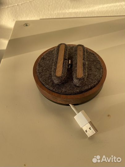 Зарядка для iPhone